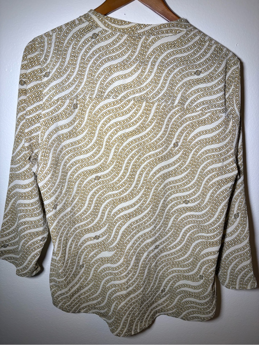 MICHAEL Michael Kors Gold Chain Print Faux Wrap Top L Quiet Luxury 3/4 Sleeve - Picture 11 of 12